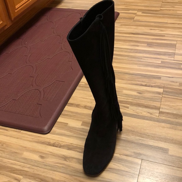 Black size 8 Saint Laurent boots. - Picture 1 of 3